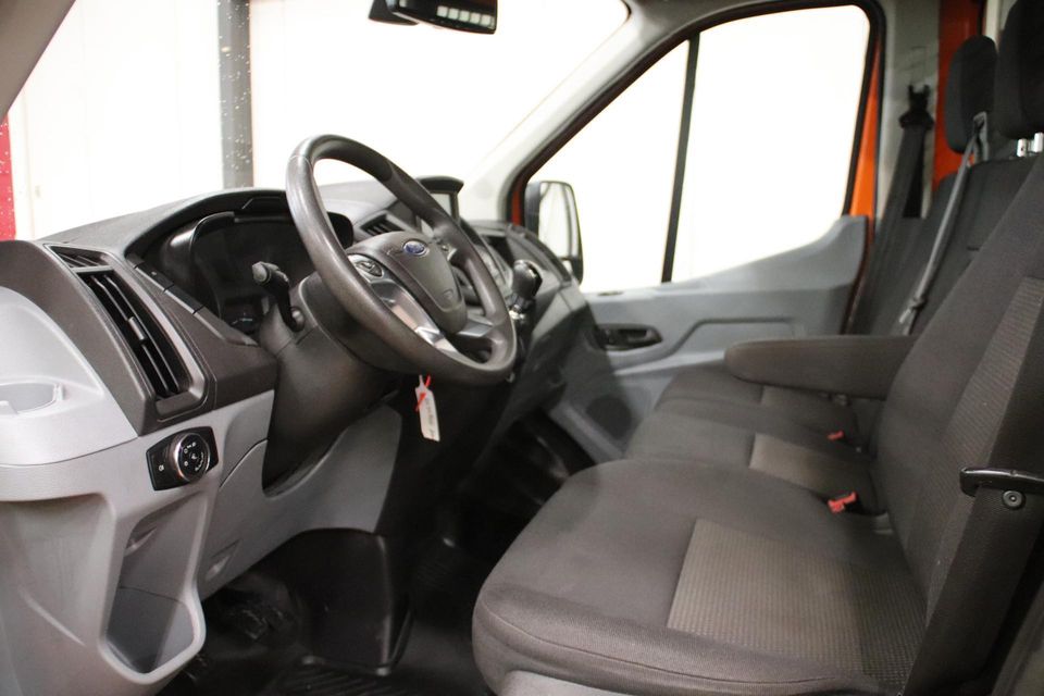 Ford Transit met nieuwe NIEUWE MOTOR OPEN LAADBAK DUBBELLUCHT TREKHAAK 2800KG