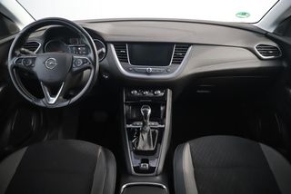 Opel Grandland X 1.2 Turbo Business Executive 131PK Automaat Keyless Comfortstoelen 18 inch LMV Navigatie Carplay Android Clima Cruise PDC Lane Assist