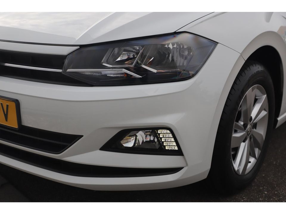 Volkswagen Polo 1.0 TSI Comfortline 95PK NAP 15 inch LMV Navigatie Carplay Android Adaptive Cruise Airco LED