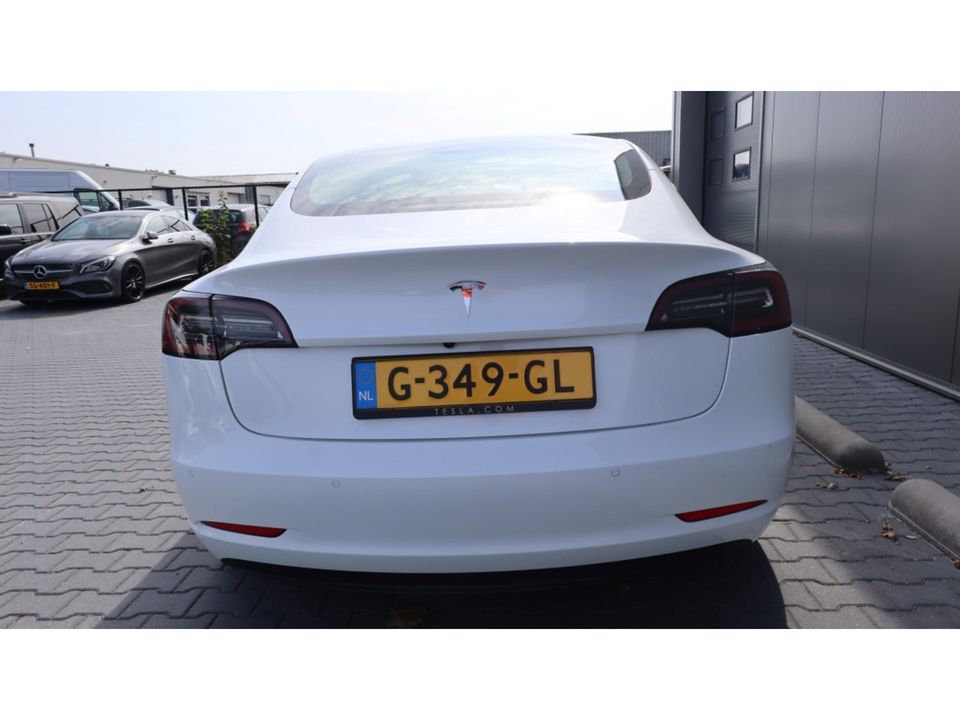 Tesla Model 3 Stnd.RWD Plus 60 kWh | Mooie nette Tesla | Auto pilot