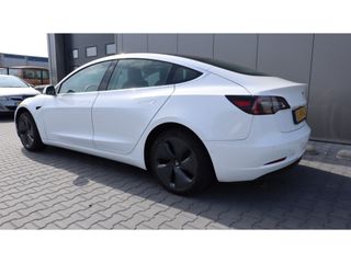 Tesla Model 3 Stnd.RWD Plus 60 kWh | Mooie nette Tesla | Auto pilot