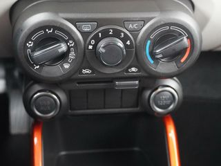 Suzuki Ignis 1.2 Select Intro