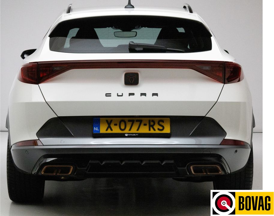 CUPRA Formentor 1.4 245 PK DSG  e-Hybrid VZ Performance Travel assist, Stoel- & stuurverwarming, Navigatie, Camera