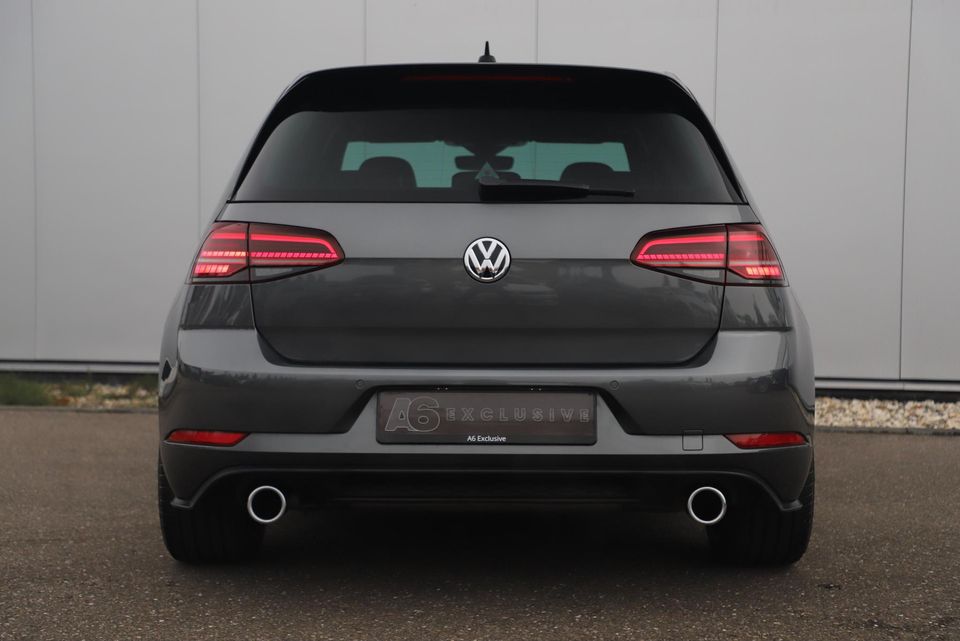 Volkswagen Golf 2.0 TSI GTI Performance 245PK Panoramadak Virtual Alcantara 18 inch Pretoria Dynaudio DCC ACC Keyless Standkachel Navigatie Stoelverwarming Camera Carplay Android Super onderhouden!