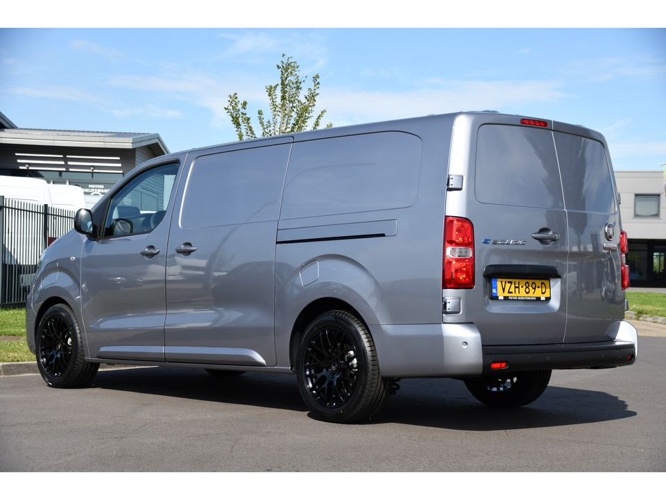 Fiat E-Scudo L3H1 75 kWh PB Edition