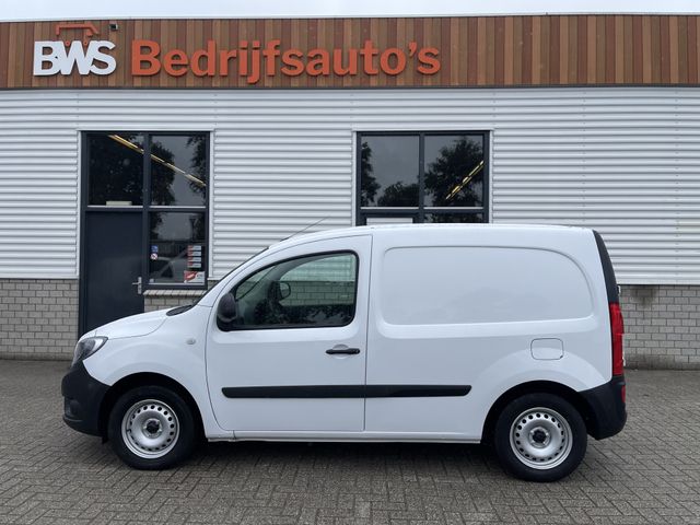 Mercedes-Benz Citan 108 CDI BlueEFFICIENCY / rijklaar € 7.950 ex btw / lease vanaf € 218 / airco / armsteun / schuifdeur / achterdeuren met ramen / euro 6 diesel !