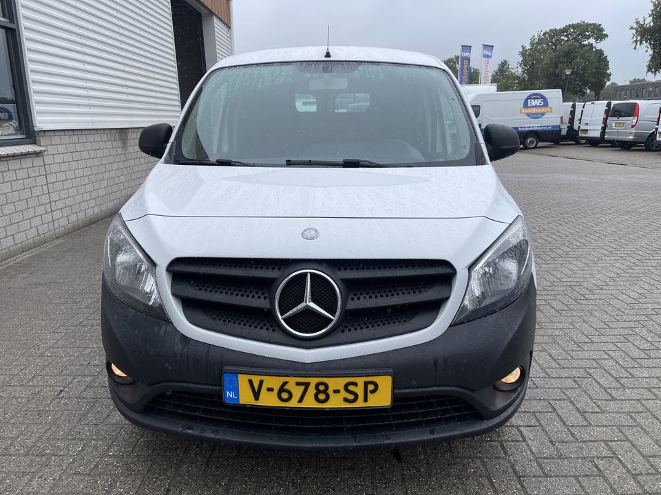 Mercedes-Benz Citan 108 CDI BlueEFFICIENCY / rijklaar € 7.950 ex btw / lease vanaf € 218 / airco / armsteun / schuifdeur / achterdeuren met ramen / euro 6 diesel !