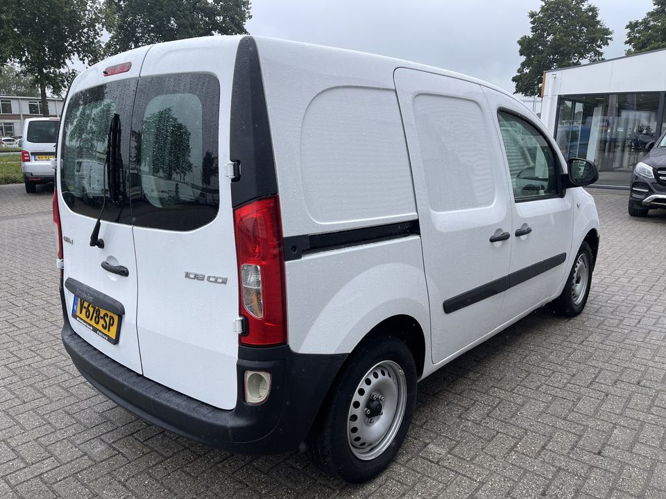 Mercedes-Benz Citan 108 CDI BlueEFFICIENCY / rijklaar € 8.950 ex btw / lease vanaf € 218 / airco / armsteun / schuifdeur / achterdeuren met ramen / euro 6 diesel !