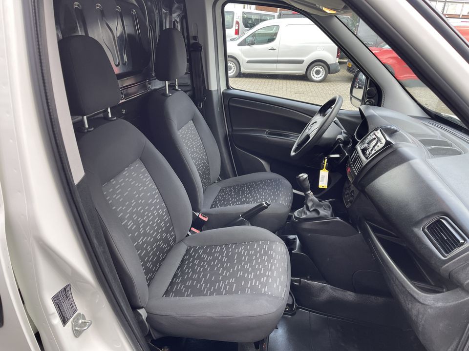 Opel Combo 1.3 CDTi L1H1 Edition / vaste prijs rijklaar € 9950 ex btw / lease vanaf € 182 / airco / imperial / schuifdeur / lat om lat betimmering / euro 6 diesel !