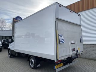 Iveco Daily 35S14H 2.3 140pk automaat / bakwagen met laadklep / rijklaar € 30.950 ex btw / lease vanaf € 554 / L 410 cm x B 210 cm x H 200 cm / cruise en climate control !