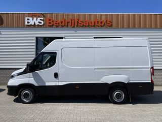 Iveco Daily 35S16V 2.3 160pk L2H2 / vaste prijs rijklaar € 27.950 ex btw / lease vanaf € 500 / airco / 270 graden achterdeuren / mag 3500 kg trekken / achteruit rijcamera