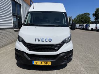 Iveco Daily 35S16V 2.3 160pk L2H2 / vaste prijs rijklaar € 27.950 ex btw / lease vanaf € 500 / airco / 270 graden achterdeuren / mag 3500 kg trekken / achteruit rijcamera