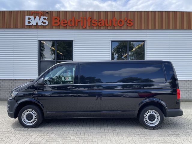 Volkswagen Transporter 2.0 TDI 150pk DSG automaat L2H1 Comfortline / vaste prijs rijklaar € 20.950 ex btw / lease vanaf € 375 / airco / cruise / navi / dichte achterdeuren / stoelverwarming !