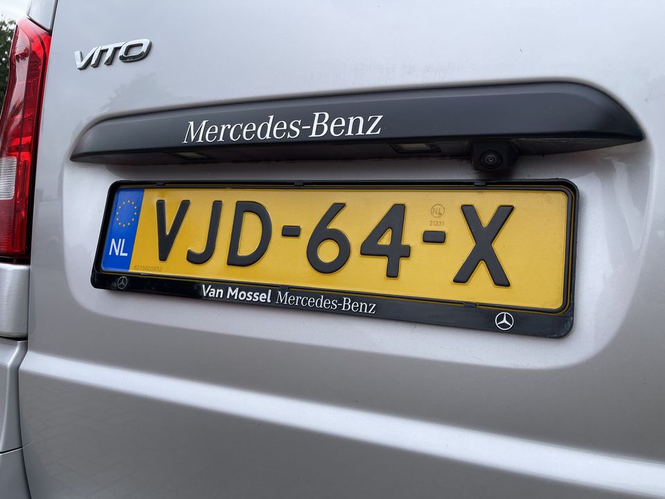 Mercedes-Benz Vito 114 CDI Lang L2H1 automaat / dubbele schuifdeur ! / lease vanaf € 393 / vaste prijs rijklaar € 21.950 ex btw / airco / cruise / navi / trekhaak / zilver metallic !