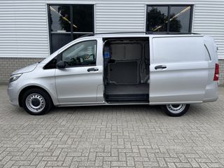 Mercedes-Benz Vito 114 CDI Lang L2H1 automaat / dubbele schuifdeur ! / lease vanaf € 393 / vaste prijs rijklaar € 21.950 ex btw / airco / cruise / navi / trekhaak / zilver metallic !