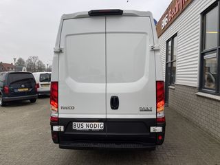 Iveco Daily 35S14V 2.3 automaat L2H2 / vaste prijs rijklaar € 27.950 ex btw / lease vanaf € 500 / cruise en climate control / mag 3500 kg trekken / standkachel / pdc achter !