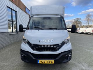 Iveco Daily 35S14 2.3 automaat / bakwagen met laadklep / vaste prijs rijklaar € 30.950 ex btw / lease vanaf € 554 / cruise en climate control / zijdeur / geveerde chauffeurs stoel !