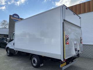 Iveco Daily 35S14 2.3 automaat / bakwagen met laadklep / vaste prijs rijklaar € 30.950 ex btw / lease vanaf € 554 / cruise en climate control / zijdeur / geveerde chauffeurs stoel !