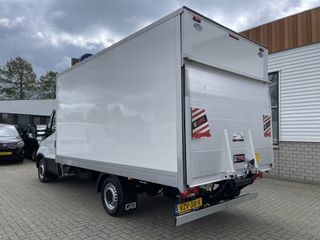 Iveco Daily 35S14 2.3 Himatic automaat 140pk / vaste prijs rijklaar € 30.950 ex btw / lease vanaf € 554 / cruise en climate control / 2 x comfort stoel / bakwagen met Zepro laadklep ! / 1110 kg netto laadvermogen / afmetingen lang 410 cm breed 210 cm hoog 200 cm