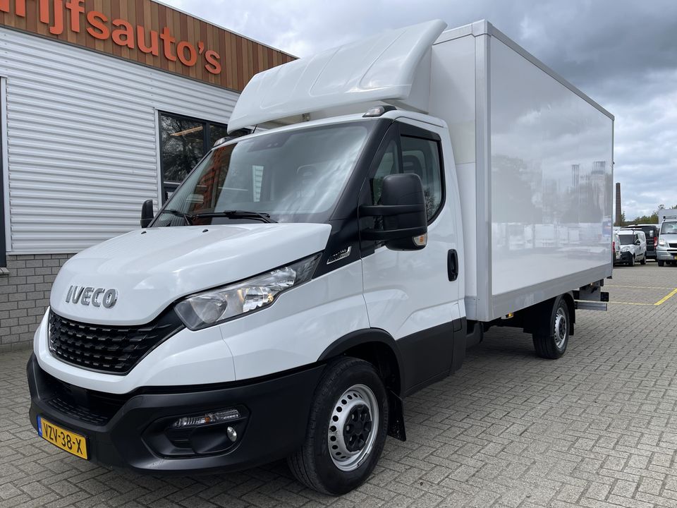 Iveco Daily 35S14 2.3 Himatic automaat 140pk / vaste prijs rijklaar € 30.950 ex btw / lease vanaf € 554 / cruise en climate control / 2 x comfort stoel / bakwagen met Zepro laadklep ! / 1110 kg netto laadvermogen / afmetingen lang 410 cm breed 210 cm hoog 200 cm