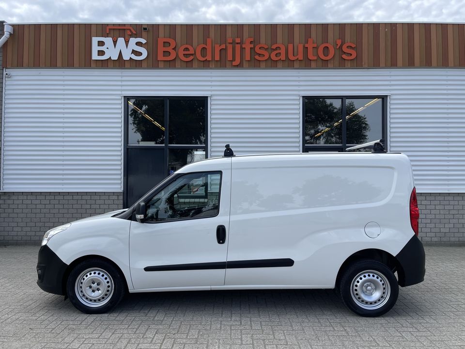 Opel Combo 1.6 CDTi 105pk L2H1 Edition / rijklaar € 5950 ex btw / euro 6 diesel / airco / dakdragers / schuifdeur / lease vanaf €