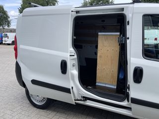 Opel Combo 1.6 CDTi 105pk L2H1 Edition / rijklaar € 7950 ex btw / euro 6 diesel / airco / dakdragers / schuifdeur / lease vanaf €