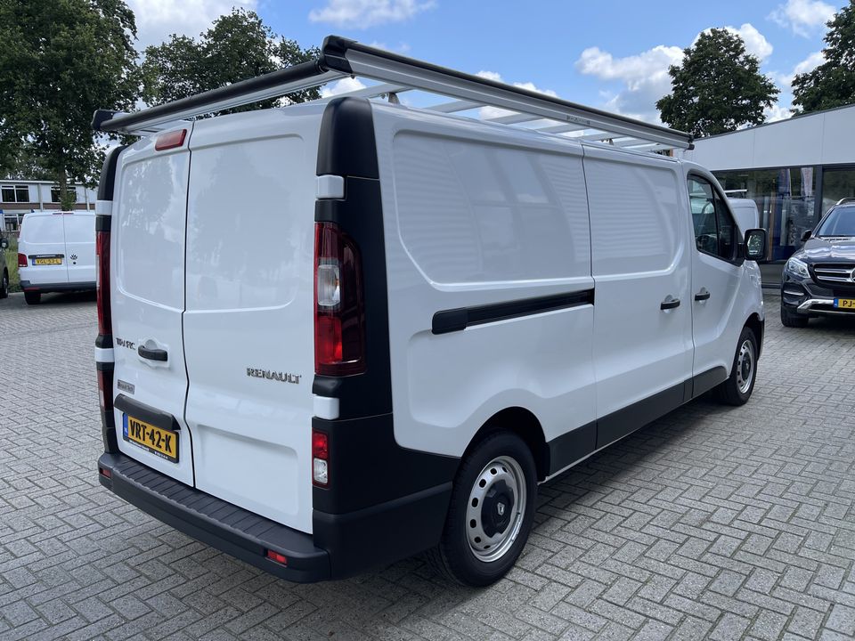 Renault Trafic 1.6 dCi 95pk T29 L2H1 Comfort / rijklaar € 17.950 ex btw / lease vanaf € 401 / airco / aluminium imperial /  bijrijdersbank / radio MP3 bluetooth