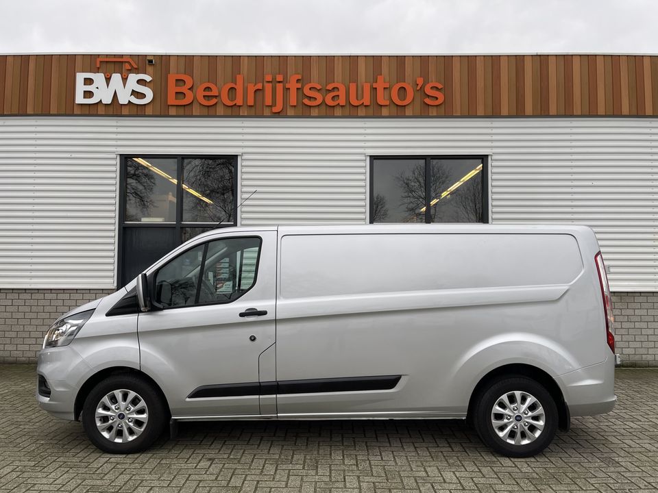 Ford Transit Custom 320 2.0 TDCI 130pk automaat L2H1 Trend / rijklaar € 18.950 ex btw / lease vanaf € 401 / airco / cruise / navi / zilver metallic / stoelverwarming !