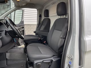 Ford Transit Custom 320 2.0 TDCI 130pk automaat L2H1 Trend / rijklaar € 18.950 ex btw / lease vanaf € 401 / airco / cruise / navi / zilver metallic / stoelverwarming !