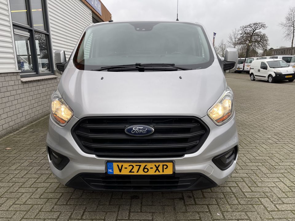 Ford Transit Custom 320 2.0 TDCI 130pk automaat L2H1 Trend / rijklaar € 18.950 ex btw / lease vanaf € 401 / airco / cruise / navi / zilver metallic / stoelverwarming !