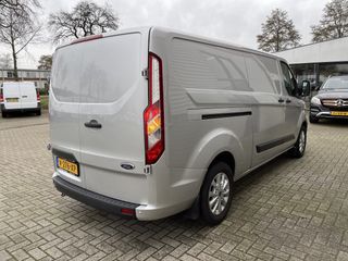 Ford Transit Custom 320 2.0 TDCI 130pk automaat L2H1 Trend / rijklaar € 18.950 ex btw / lease vanaf € 401 / airco / cruise / navi / zilver metallic / stoelverwarming !