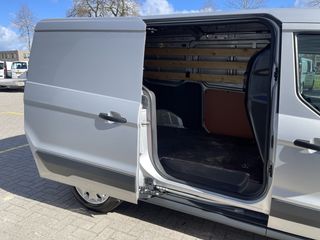 Ford Transit Connect 1.5 TDCI 100pk L2 Trend / vaste prijs rijklaar € 13.950 ex btw / nieuwe koppeling / lease vanaf € 337 / airco / cruise / navi / 3 zits / zilver metallic !