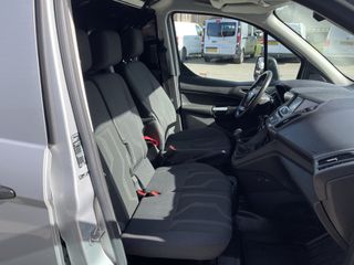 Ford Transit Connect 1.5 TDCI 100pk L2 Trend / vaste prijs rijklaar € 13.950 ex btw / nieuwe koppeling / lease vanaf € 337 / airco / cruise / navi / 3 zits / zilver metallic !