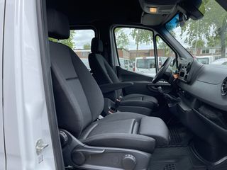 Mercedes-Benz Sprinter 317 1.9 CDI 170pk L3H2 RWD / luxe DC 5 persoons / rijklaar € 48.950 ex btw / trekhaak / climate control / achteruit rijcamera / 18 inch velgen met 4 seizoenen banden !