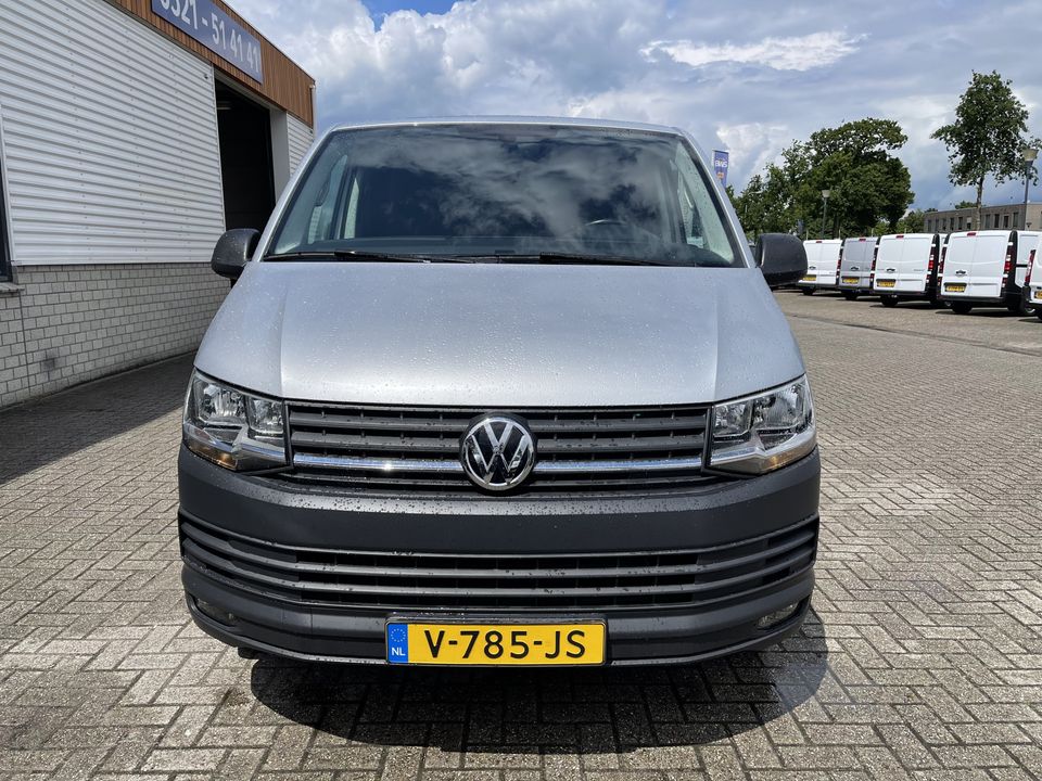 Volkswagen Transporter 2.0 TDI 150pk L1H1 DSG automaat Comfortline / rijklaar € 21.950 ex btw / lease vanaf € 486 / airco / cruise / navi / pdc achter / achterklep / lichtmetalen velgen !