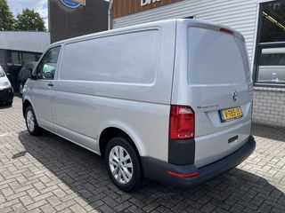 Volkswagen Transporter 2.0 TDI 150pk L1H1 DSG automaat Comfortline / rijklaar € 22.950 ex btw / lease vanaf € 486 / airco / cruise / navi / pdc achter / achterklep / lichtmetalen velgen !