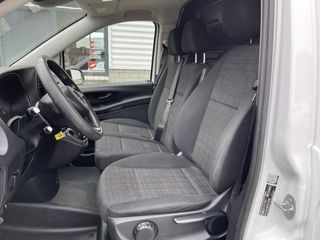 Mercedes-Benz Vito 111 CDI Lang L2H1 / rijklaar € 18.950 ex btw / lease vanaf € 375 / airco / cruise / trekhaak 2000 kg / bijrijdersbank !