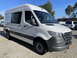 Mercedes-Benz Sprinter 317 1.9 CDI 170pk L2H2 DC 7 persoons / rijklaar € 44.950 ex btw / lease vanaf € 936 / climate control / trekhaak 2000 kg / achteruit rijcamera !