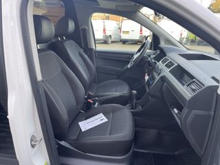 Volkswagen Caddy 2.0 TDI L2H1 BMT Maxi Easyline / rijklaar € 11.950 ex btw / lease vanaf € 253 / parkeersensoren achter / ramen rondom !