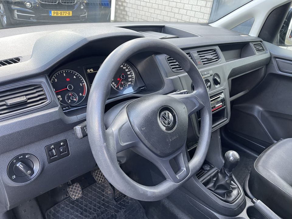 Volkswagen Caddy 2.0 TDI L2H1 BMT Maxi / rijklaar € 11.950 ex btw / lease vanaf € 253 / ramen rondom / parkeersensoren achter / Euro 6 !