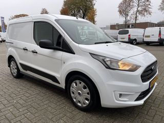 Ford Transit Connect 1.5 TDCI Limited / rijklaar € 13.950 ex btw / lease vanaf € 316 / airco / cruise / navi / Apple Carplay / achteruit rijcamera / 3 zits !