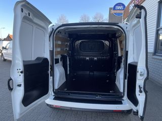 Opel Combo 1.3 CDTi 95pk L1H1 Sport / rijklaar € 10.950 ex btw / lease vanaf € 232 / airco / cruise / stoelverwarming / lichtmetalen velgen / pdc achter !