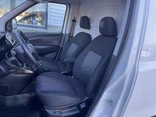 Opel Combo 1.3 CDTi 95pk L1H1 Sport / rijklaar € 9.950 ex btw / lease vanaf € 232 / airco / cruise / stoelverwarming / lichtmetalen velgen / pdc achter !