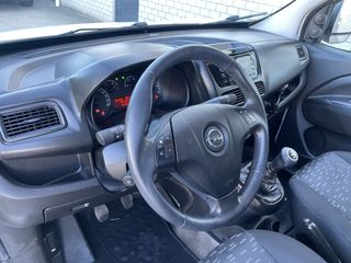 Opel Combo 1.3 CDTi 95pk L1H1 Sport / rijklaar € 9.950 ex btw / lease vanaf € 232 / airco / cruise / stoelverwarming / lichtmetalen velgen / pdc achter !