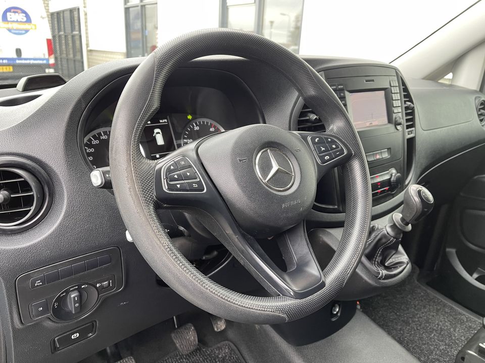 Mercedes-Benz Vito 111 CDI Functional Lang L2H1 / rijklaar € 20.950 ex btw / lease vanaf € 437 / airco / cruise / navi / achteruit rijcamera / dubbele schuifdeur !