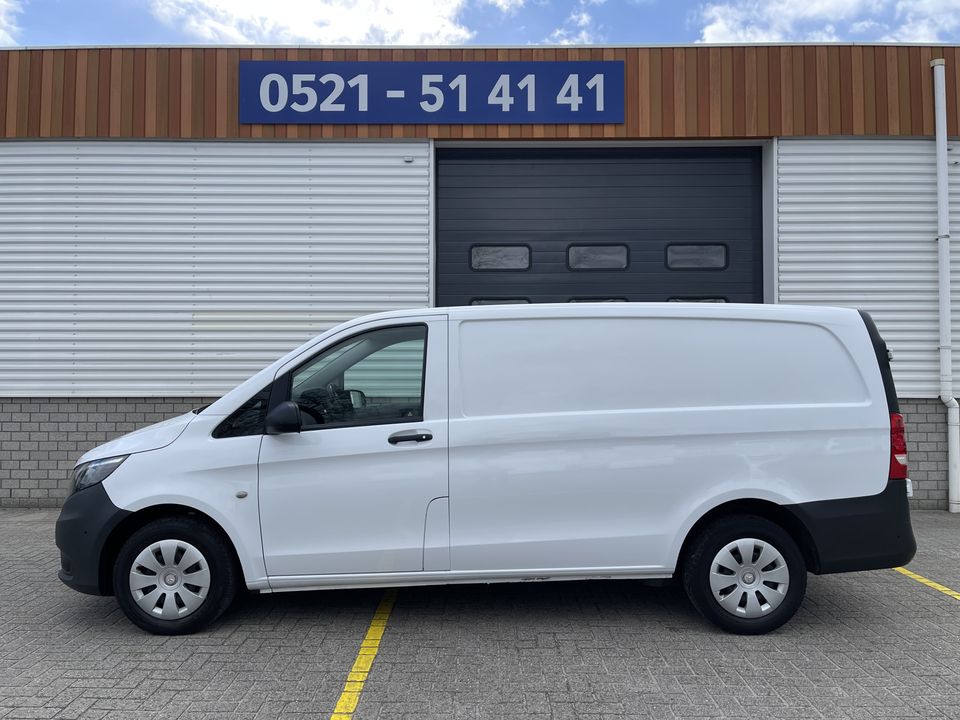 Mercedes-Benz Vito 111 CDI Functional Lang L2H1 / rijklaar € 19.950 ex btw / lease vanaf € 431 / airco / navigatie / achteruit rijcamera / parkeersensoren voor en achter !