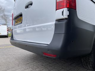 Mercedes-Benz Vito 111 CDI Functional Lang L2H1 / rijklaar € 19.950 ex btw / lease vanaf € 431 / airco / navigatie / achteruit rijcamera / parkeersensoren voor en achter !