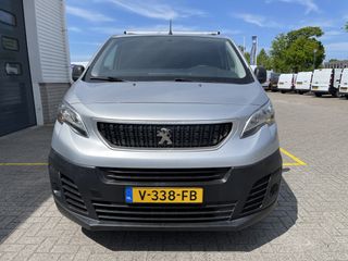 Peugeot Expert 226C 1.6 BlueHDI 95 Premium L1H1 / rijklaar € 13.950 ex btw / lease vanaf € 295 / airco / cruise / 3 zits / dakdragers / trekhaak / zilver metallic !