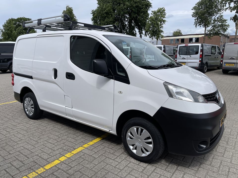 Nissan NV200 1.5 dCi 90pk Optima L1H1 / rijklaar € 10.950 ex btw / lease vanaf € 237 / airco / cruise / TomTom navigatie / dubbele schuifdeur / trekhaak !