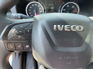 Iveco Daily 35S16V 2.3 352 L2H2 automaat / vaste prijs rijklaar € 27.950 ex btw / lease vanaf € 500 / climate control / mag 3500 kg trekken / pdc en opstap achter !